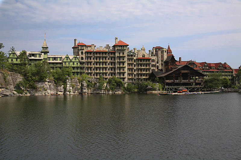 MOHONK MOUNTAIN HOUSE